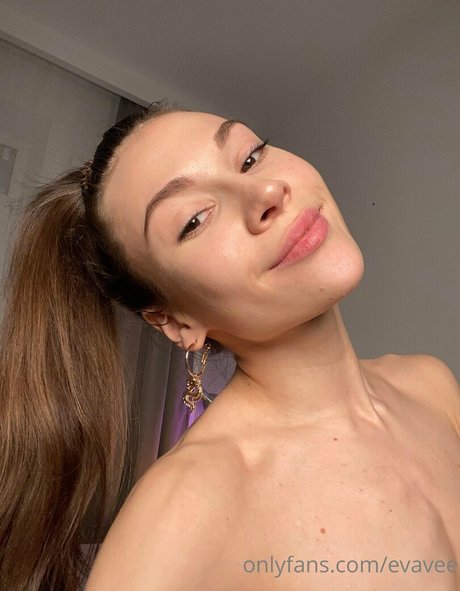 evavee nudes actress image