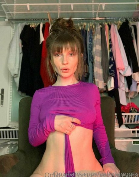 valeriamoxx art pornstar photos