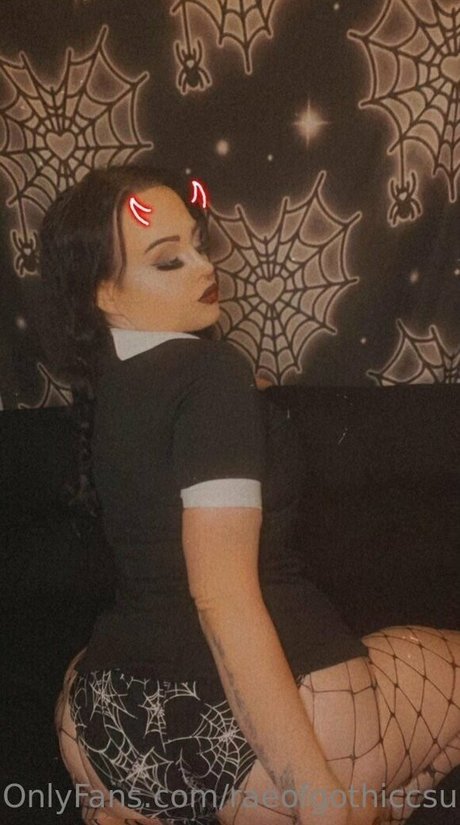 raeofgothiccsunshine pornstar perfect image