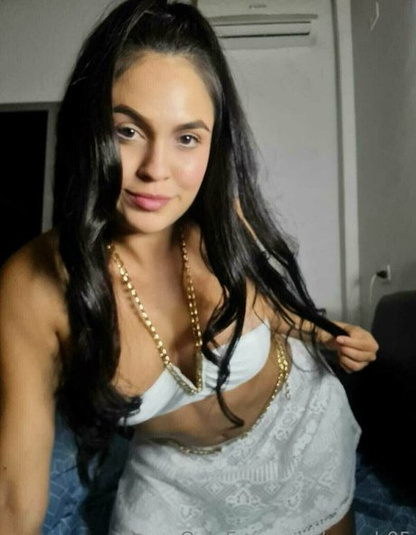 angyb05 star nude gallery