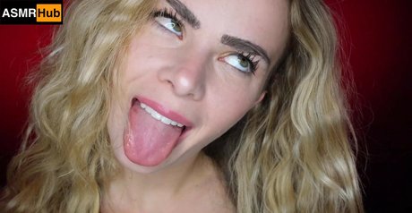 Scottish Murmurs ASMR hot model pics