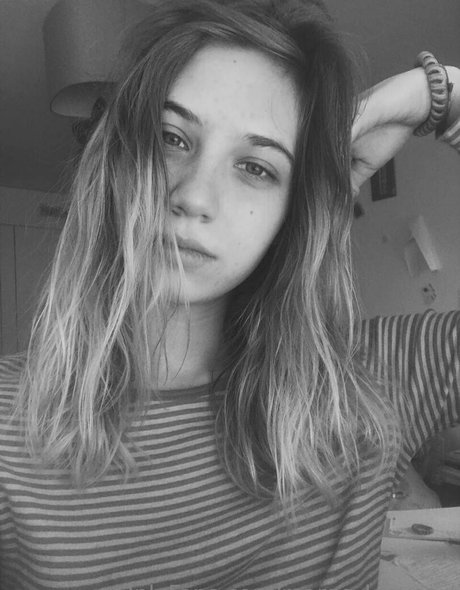 margo leevony exclusive model img