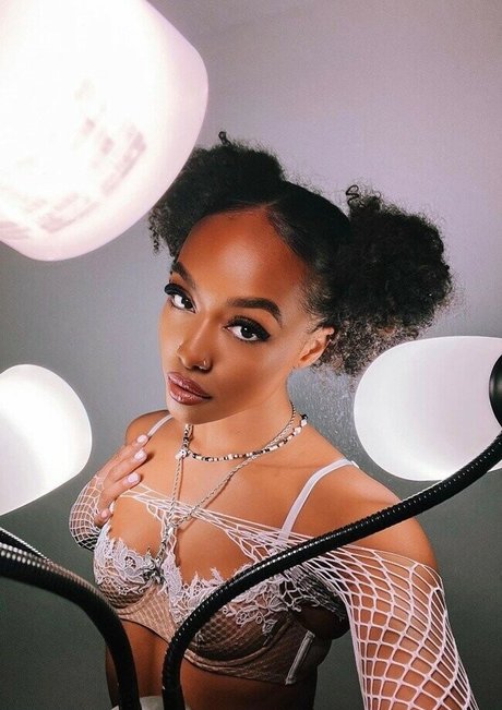 yourfavbubblebuttt pornstar nudes pic