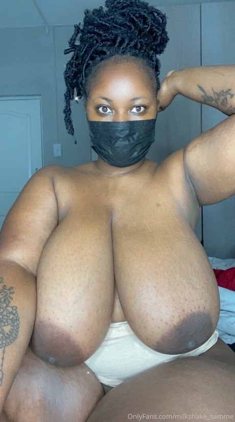 Milkshake Samme exclusive star photo