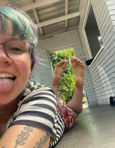 heidivfree pornstar naked photos