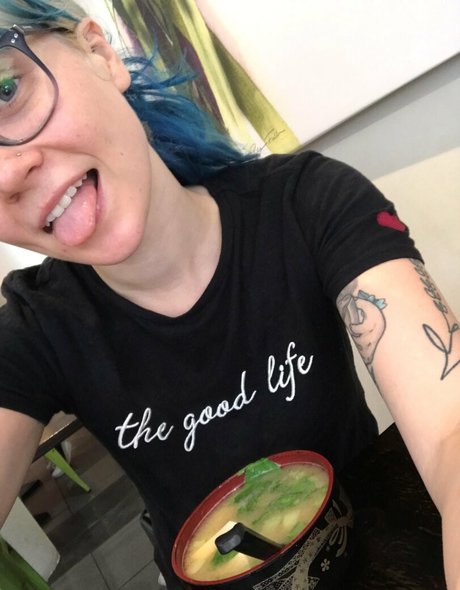 heidivfree model porn pics