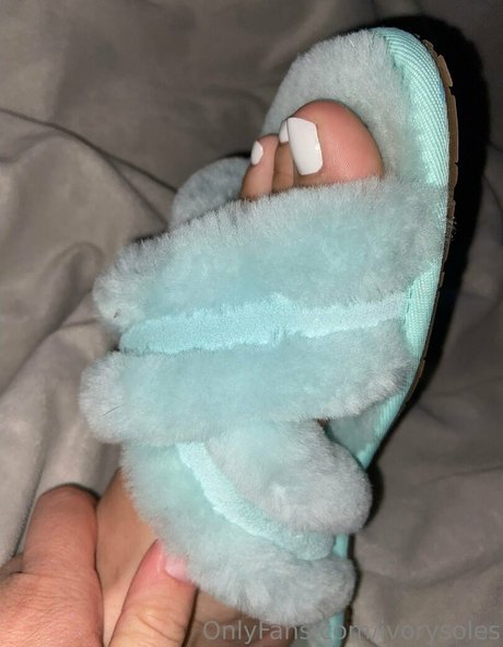 ivorysoles model nude archive