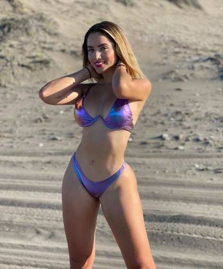 Itza Reyna nice pornstar pics