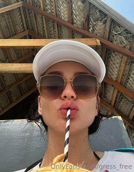 gress free model exclusive img