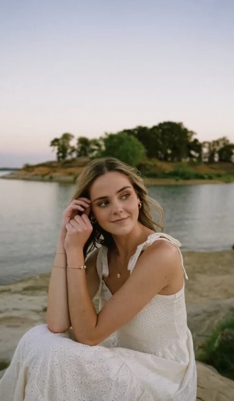 Lauren Mae top star gallery