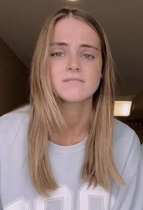 Lauren Mae pornstar adult pic