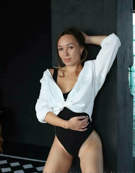 laura lagoon pornstar art pictures