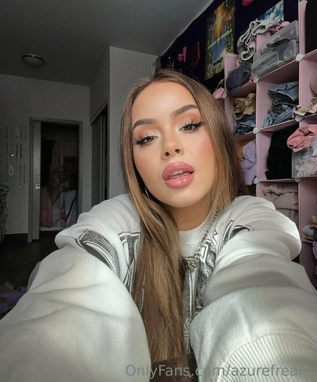 azurefreaks model naked pic