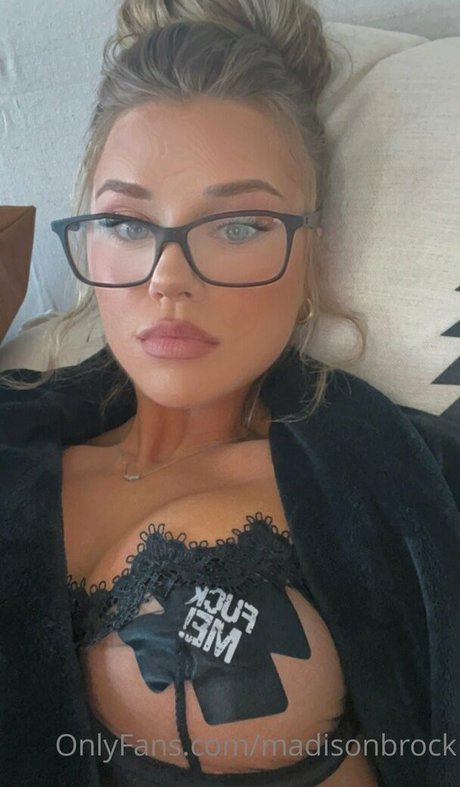 asian threesome onlyfans top photo