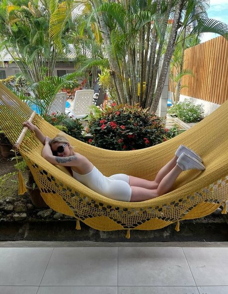 biglivvv best actress img