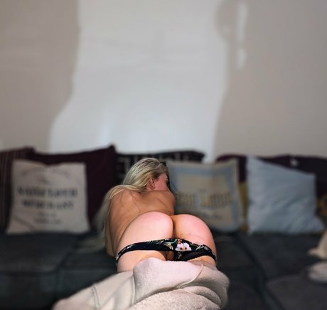 amylicks nude pornstar gallery