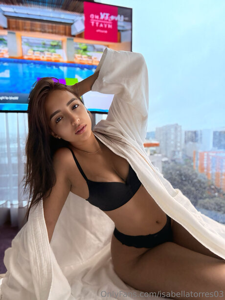 isabellatorres03 art model images