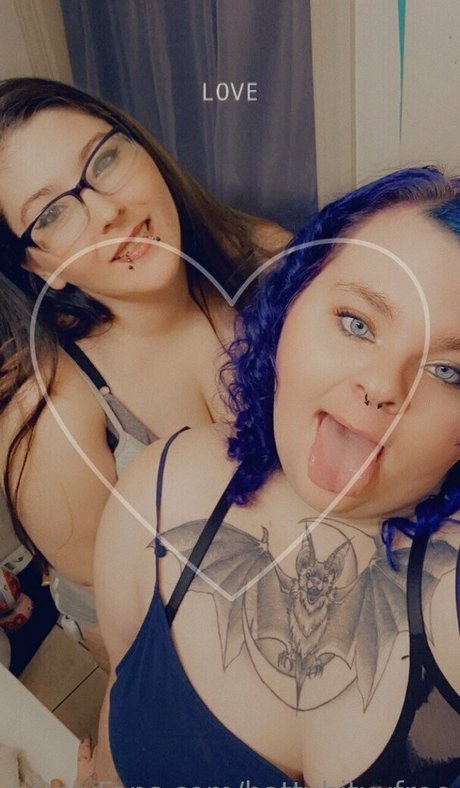 battybitxxfree naked pornstar image