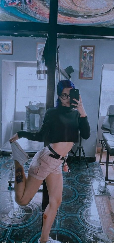 iamwillow003 hot actress pictures