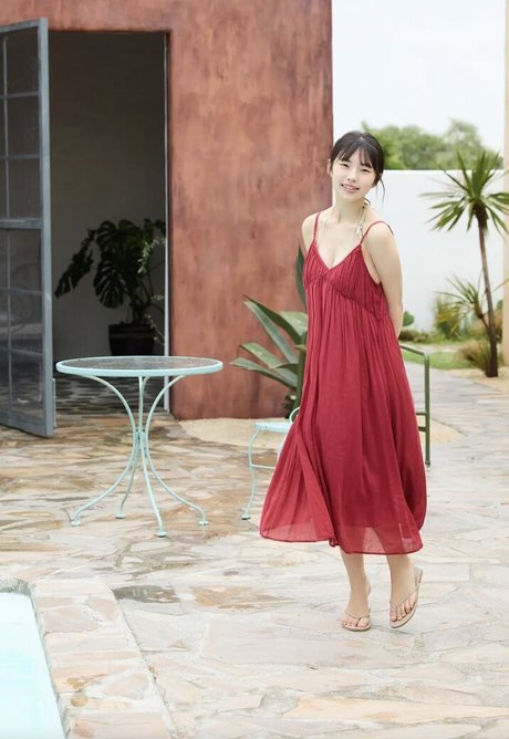 Kikuchi Hina nude pornstar image