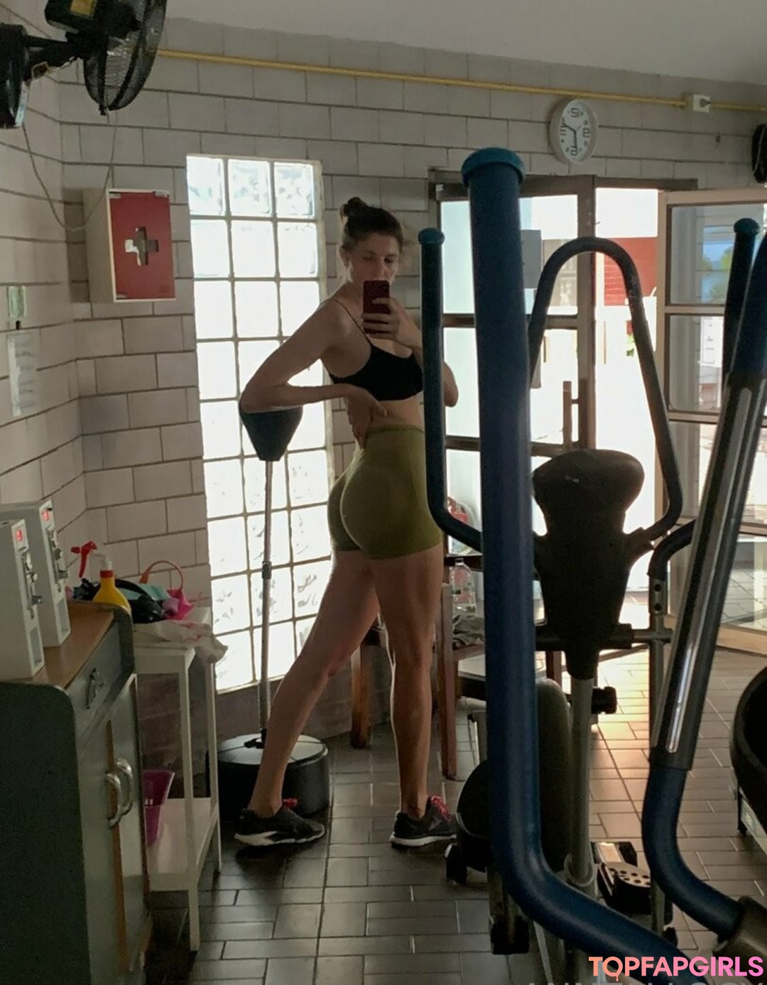 anntallogy free model photo