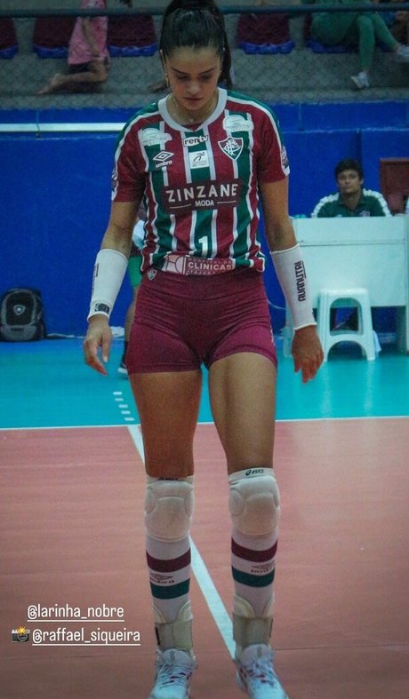 Lara Nobre hd model photos