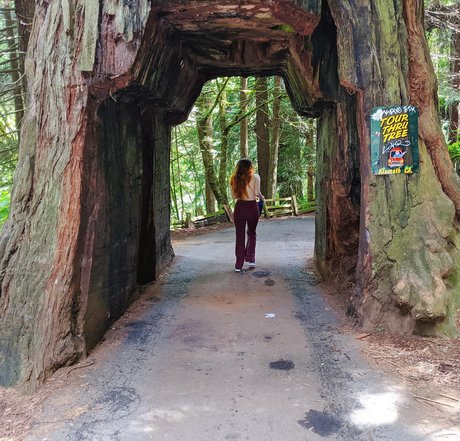 colombian teen onlyfans beautiful picture