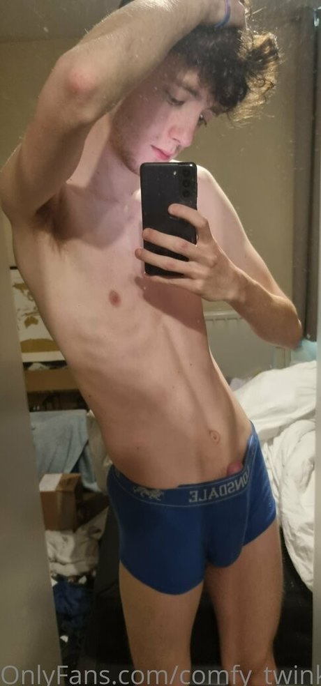 comfy twink free sexy model img