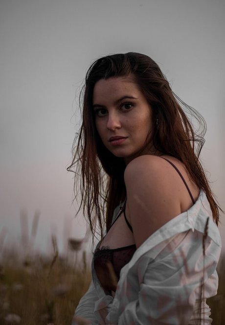 Beatriz Braz nudes model pictures