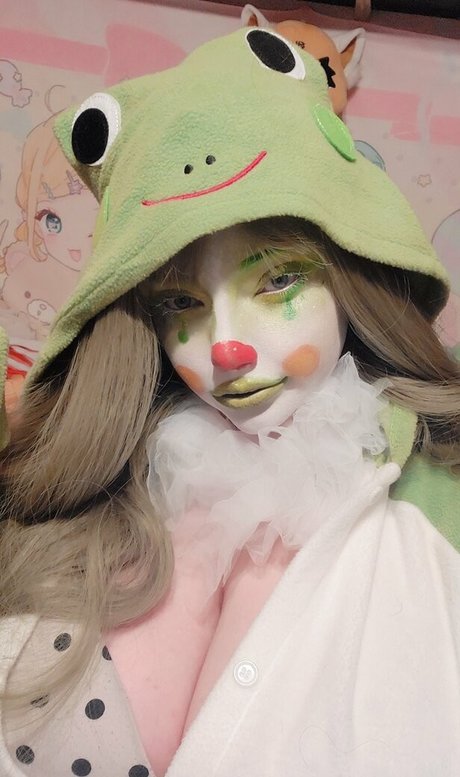 Bouncyclown model nude archive