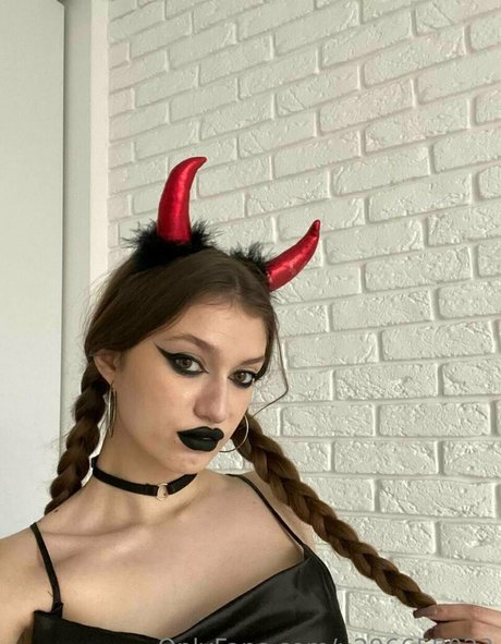 doll meow model pornographic images