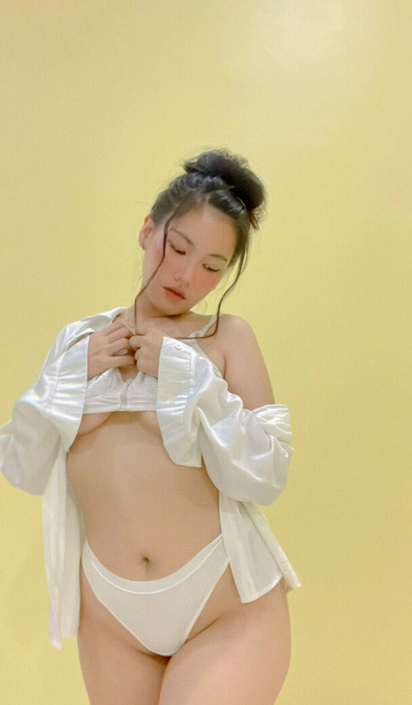 blonde curvy onlyfans sexy xxx photos