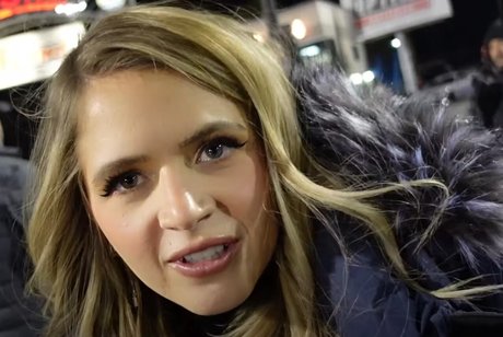 Collete Davis naked model img