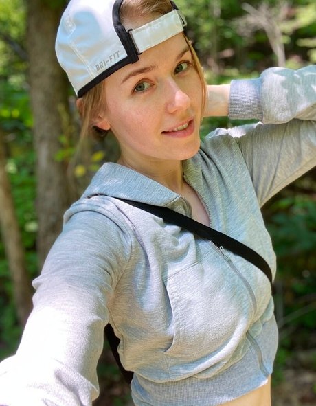 DatOtterGirl beautiful star pic