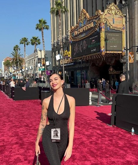 Maria Valero exclusive model archive