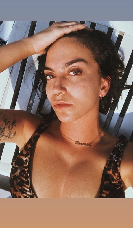 Maria Valero sexy actress image