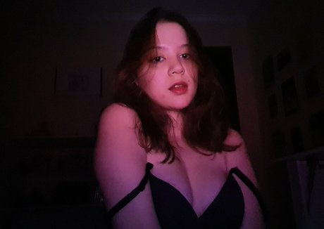 verseily pornstar nude image