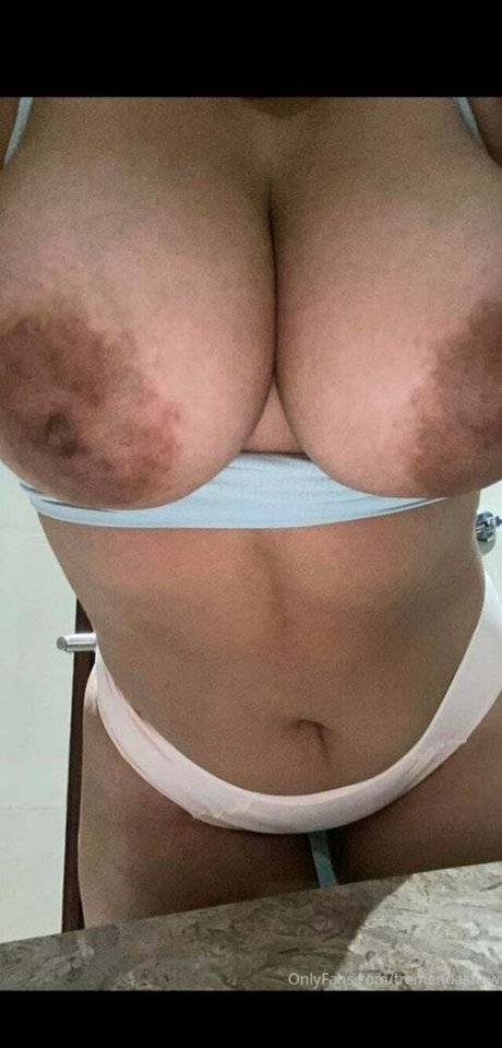 tremendashow nudes star photos