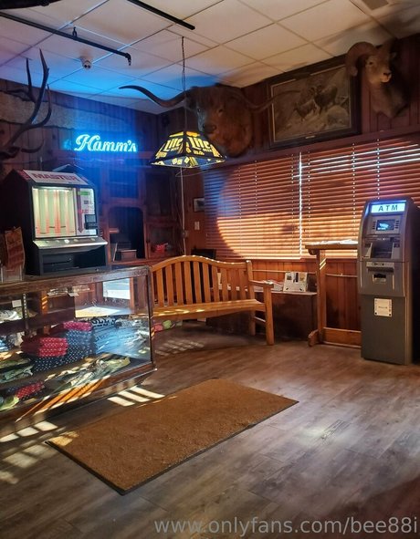 bee88i nude star images