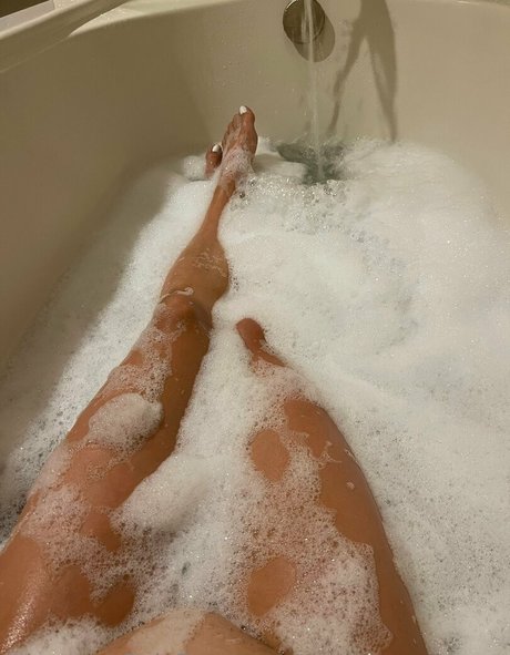 mysterymadame model pornographic photos