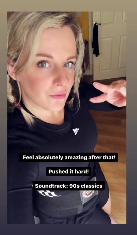 Tan Smith art star picture