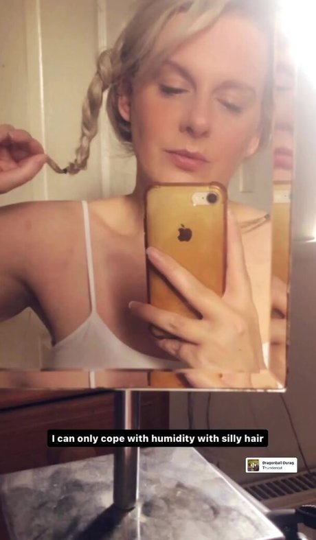 Tan Smith pornstar erotic picture