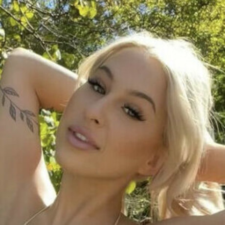 Allieerex porn model archive