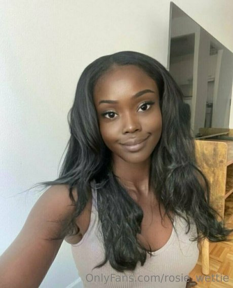 rosie wettie pretty model pictures