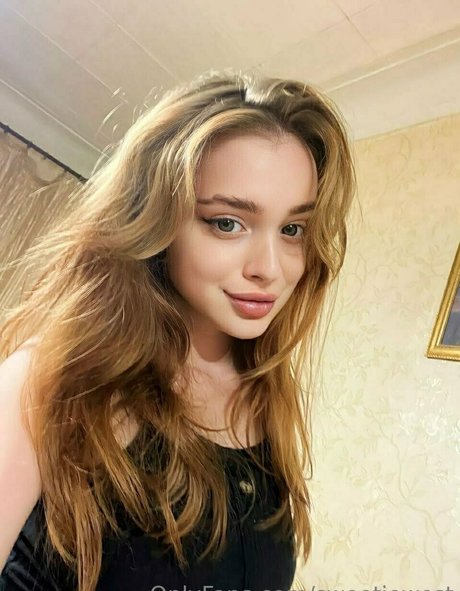 sweetiewest model nude images