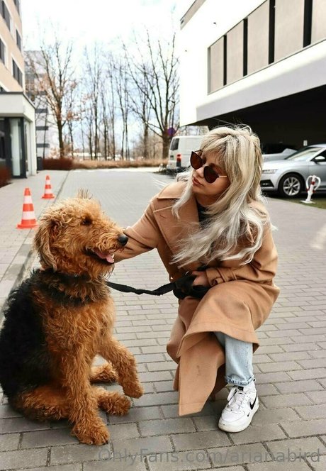 arianabird porn model pics