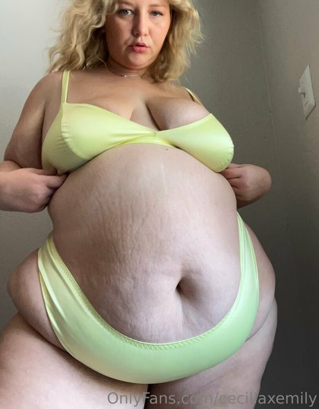 ceciliaxemily naked model gallery
