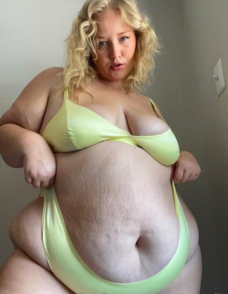 ceciliaxemily beautiful model image