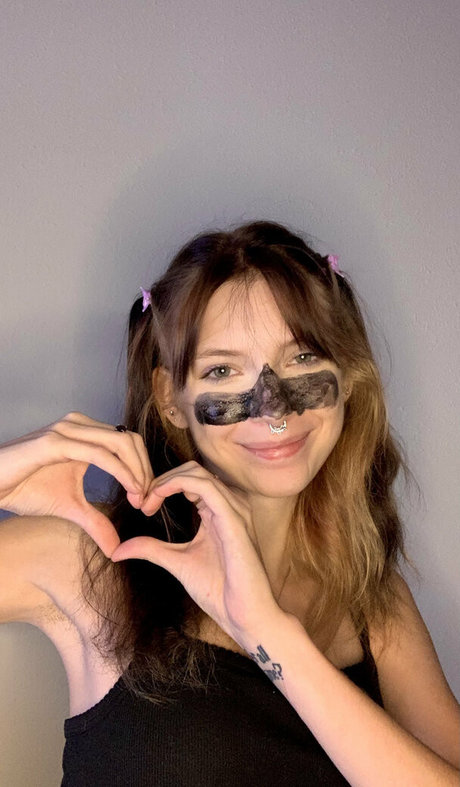 selflovesage art actress galleries