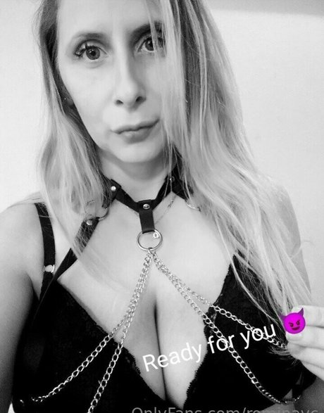 Rominavc model pornographic pic